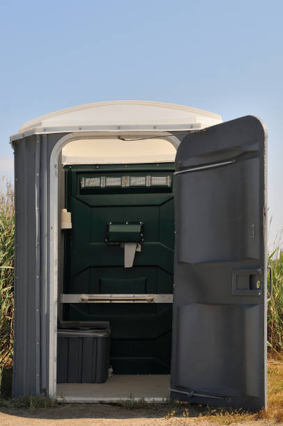 Best Portable toilet rental cost  in La Cygne, KS