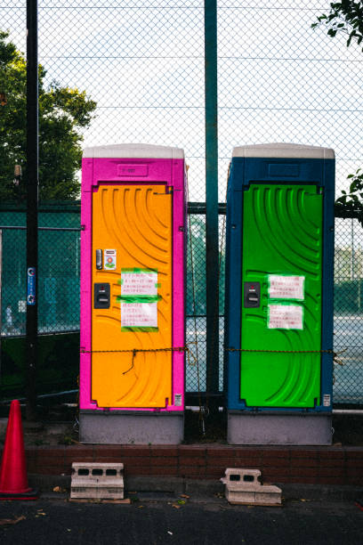 Best Luxury portable toilet rental  in La Cygne, KS